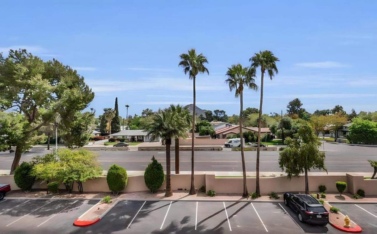 Biltmore Bliss Desert Retreat! Phoenix Exterior photo